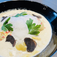 ポム・ダダン - 