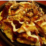 Jinroku - お好み焼き豚玉（トッピングに餅＋チーズ）オススメ