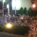 韓美食 オンギージョンギー - お客さんの自転車で一杯