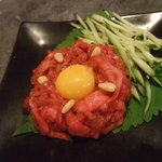 韓美食 オンギージョンギー - ユッケ