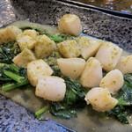 酒律　大井 - ホタテ貝柱と空心菜のソテー
