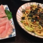 焼き鳥　柳屋 - 5月1日　醤油ベースの焼きうどんです