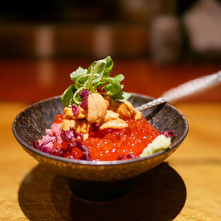 肉 阿久 - 料理写真:☆ハラミ、雲丹、イクラ丼