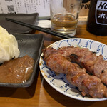 やきとん 赤尾 - かしら　キャベツに辛味噌