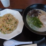 麺屋大黒 - 豚骨ラーメン・チャーハンセット