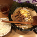 187027017 - 虎の濃厚みそラーメン　