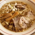 背脂煮干しらーめんと豚丼 誠 - らーめん(780円)