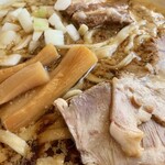 背脂煮干しらーめんと豚丼 誠 - らーめん(背脂普通)