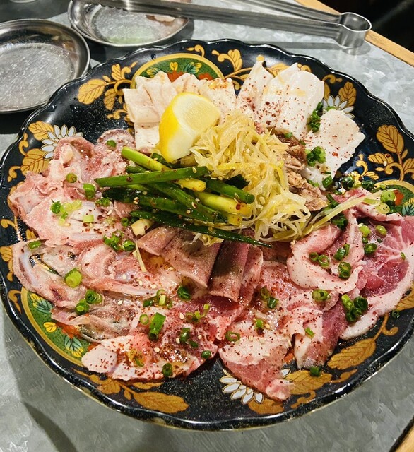 Showa Taishu Horumon Kyobashi Kita Ten