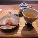 一笑 - 加賀棒茶と季節のお菓子