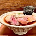 Homemade Ramen 麦苗 - スープ光ってるでしょ