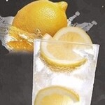生柠檬鸡尾酒