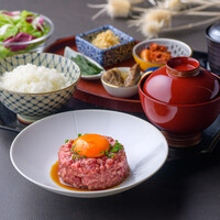 ユッケ定食　シングル100g