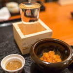 ひと椿 - ホヤの塩辛と「このわた」　両方混ぜれば「バクライ」ですな。