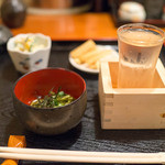 ひと椿 - 小鉢と茶そばと漬物のお通し