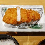 Hiratabokujou - 三元豚ロースかつ膳110g 1,300円 ♪