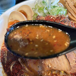 上州濃厚中華蕎麦 はたお商店 - 真っ赤なスープ