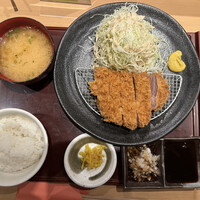 すき焼き 串カツ はるな 本町店 - 肩ロースカツ
