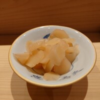鮨処たけ原 - ガリ