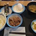 松屋 - 定番朝定食ライス小盛(360円)