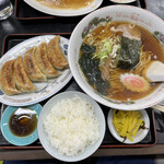 Chuuka Ryouri Fukushin - 餃子、ラーメン、半ライスセット　980円税込