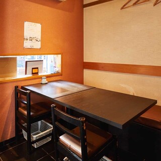 Enjoy your meal in a calm space with a Japanese atmosphere. 6 people ~ reserved OK