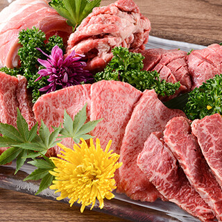 Best value for money! All-you-can-eat Yakiniku (Grilled meat) including Wagyu beef ribs for 2,500 yen