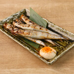 Grilled shishamo with roe (4 fish)