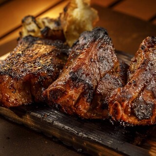 [Most popular] Wild spareribs smoked by burning cedar wood!