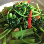 Pak Bunfa Daeng/Stir-fried water spinach (Summer only)