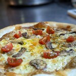 [Winter limited] King of mushrooms! PORCINI CREAM PIZZA