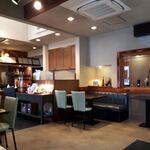 ステーキ・洋食のTANTO屋 - 店内の風景　2022.10