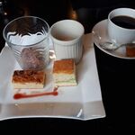 ステーキ・洋食のTANTO屋 - デザートとドリンク　2022.10