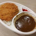 お食事処 マリモ - 料理写真:カツカレー　780円