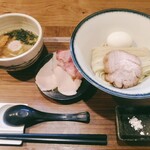 ラーメン 裏健やか - 