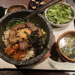 米沢牛焼肉 仔虎 - カルビ石焼ビビンバランチ