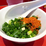 ラーメン二郎 - 待ってる間にカスタマイズ♪