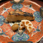 日本料理 太月 - 質高く量少な目コース２３１００円。マナガツオ味噌幽庵焼き。こっくりした味噌とマナガツオが良く合います。