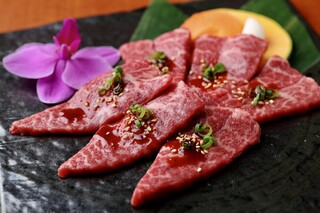 h Yakiniku Kyoudai - ミスジ　1480円