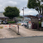 惣 - 鯖江駅前駐車場
      1時間毎に100円(1時間は無料)