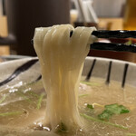 饗 くろ喜 - 熱々のつけ汁で麺のモチモチ感が増します