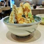 天ぷら酒場上ル商店 - お得天丼（日替り5種類の天ぷら） ※ランチ限定