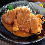 とんかつ本田 - 令和4年10月
ロースとんかつ定食 950円