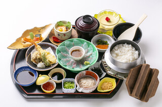 Kaisen - 鯛茶漬けご1815円（税込み）