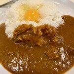 カレー専門店 横浜 - 料理写真:ビーフカレー&生卵トッピング