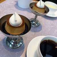 THE UPPER - ランチコースデザートのクラッシックプリンとコーヒー