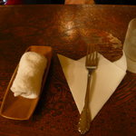 ポテト料理専門店 穀物祭 - テーブルセッティングはちょっと昭和。