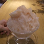 フルーツ・ブティック ゴトウ - 白桃お勧めです・・・ピンぼけでゴメンナサイ