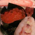 回転鮨 清次郎 - 北海3点盛り（ボタンエビ、いくら、ズワイガニ）