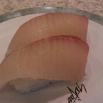 回転鮨 清次郎 - カンパチ